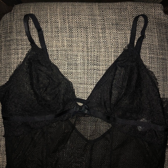 Maidenform unlined lace & mesh teddy - Picture 5 of 8